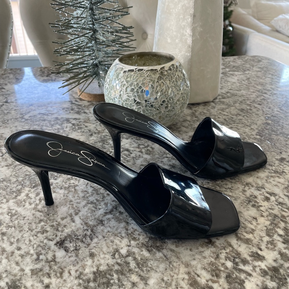 Jessica Simpson kitten heel sandals